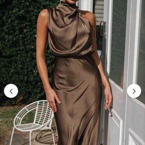 Brown sleeveless dress